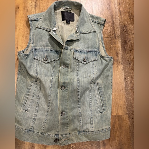 Victorious denim vest - Picture 2 of 4